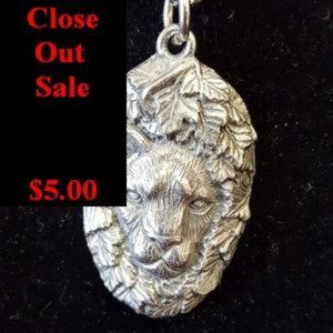 NWT Deva Designs Pewter Spirit Guide Necklace